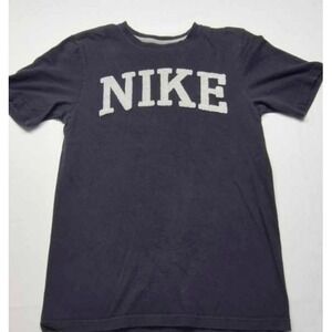 Nike Standard Fit men's navy blue graphic t-shirt textured white print sz. S